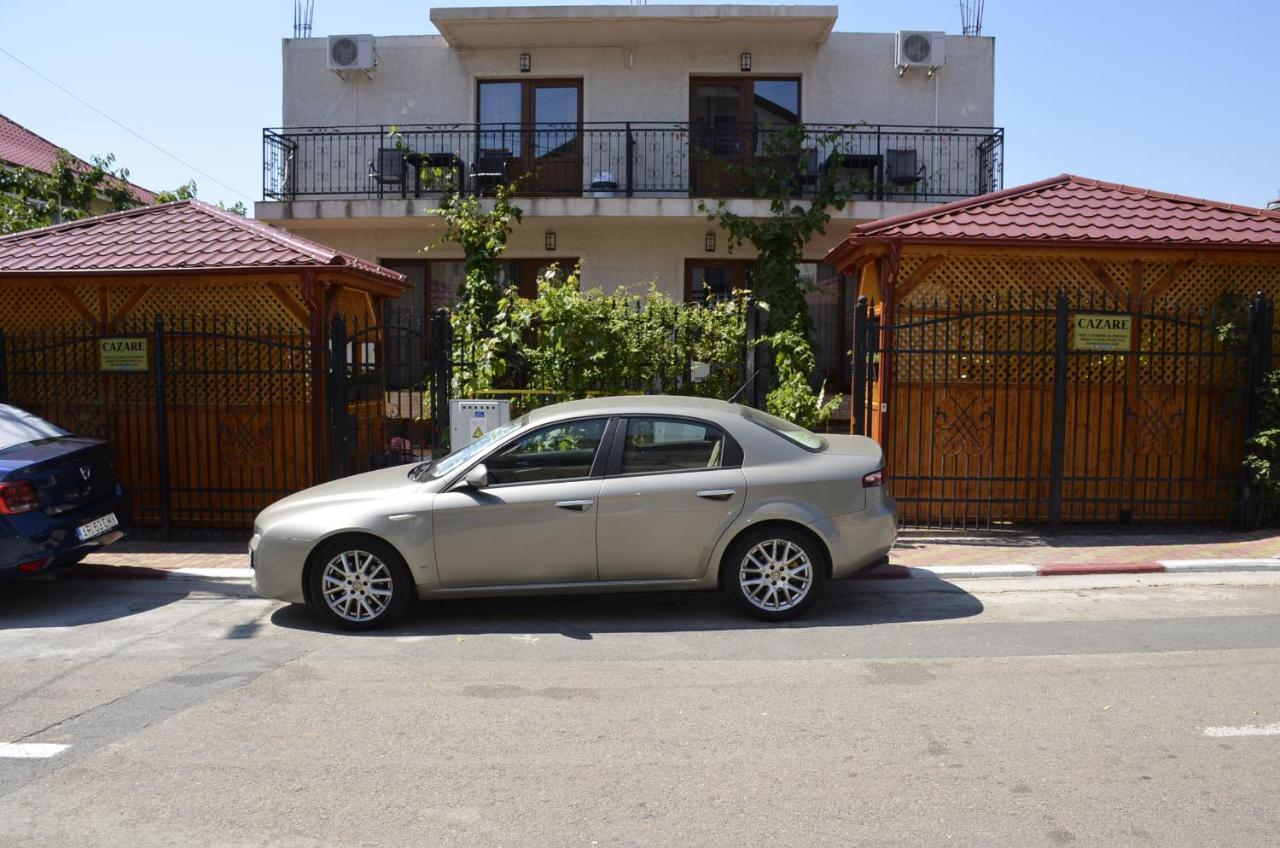 Casa Sarofin Hotel Costinesti Bagian luar foto